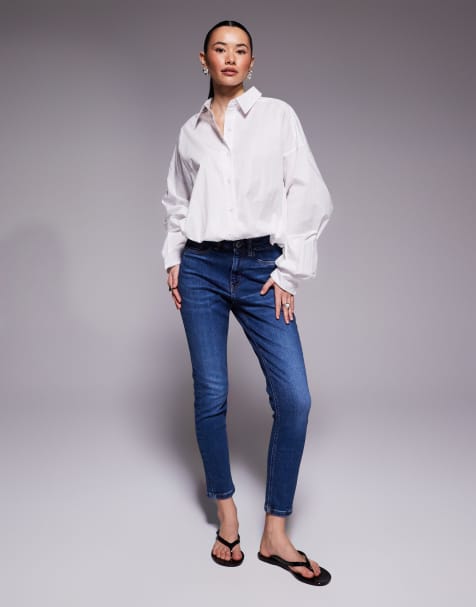 River Island Petite - Jeans met vormgevende pasvorm in medium denim - view 1