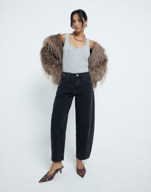 River Island Petite - Jeans met wijde ronde pijpen en siernaden in zwart