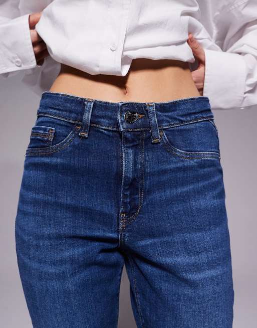 River Island Petite - Jeans modellanti in denim medio, 5 di 5