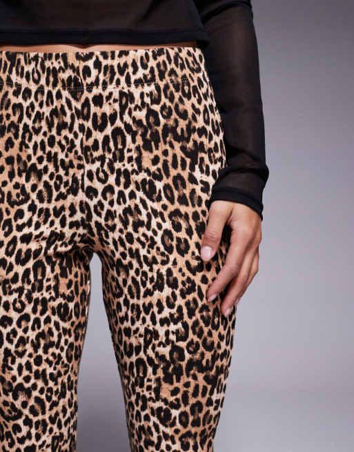 River Island Petite – Legginsy dzwony w panterkę, 4 z 5