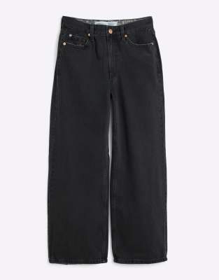 River Island Petite - Locker geschnittene, gerade Jeans in Schwarz