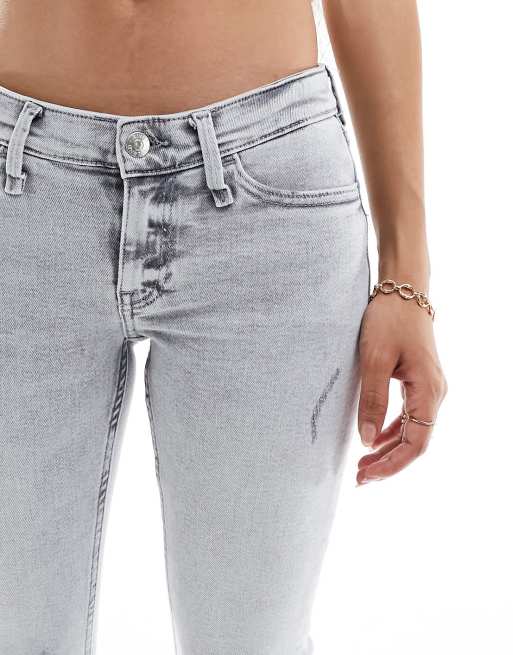 River Island Petite low rise skinny jeans in light grey, 2 of 5