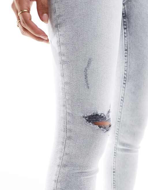 River Island Petite low rise skinny jeans in light grey, 5 of 5