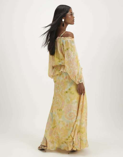 River Island Petite Metallic tie dye maxi dress in yellow, 4 of 4