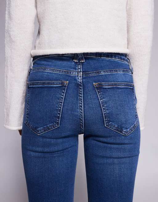 River Island Petite mid rise bootcut jeans in medium denim, 4 of 5