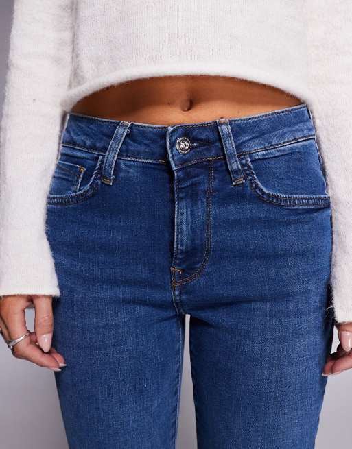 River Island Petite mid rise bootcut jeans in medium denim, 5 of 5