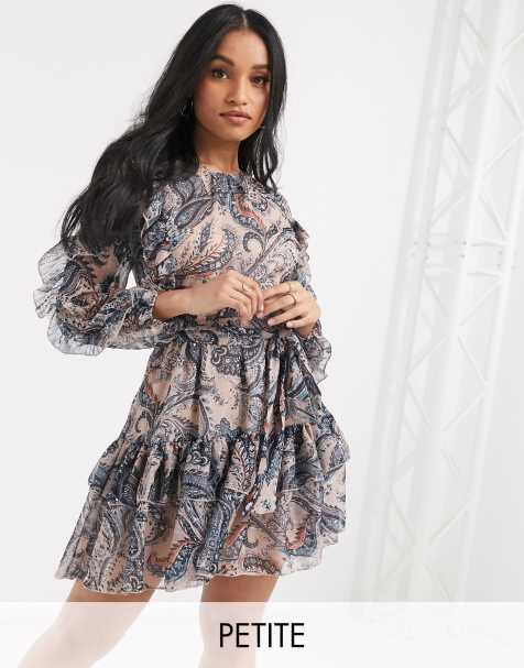 River Island Petite – Mini-Hängerkleid mit Paisley-Muster