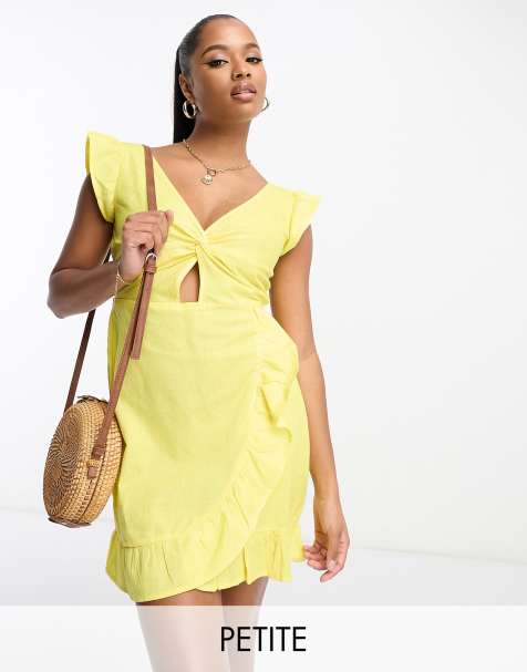 River Island Petite – Minikleid in Gelb mit Zierausschnitt und Rüschenärmeln - view 1