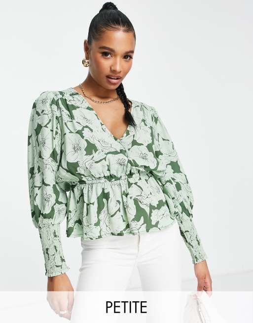 River Island Petite - Nette blouse met overslag en bloemenprint in kaki