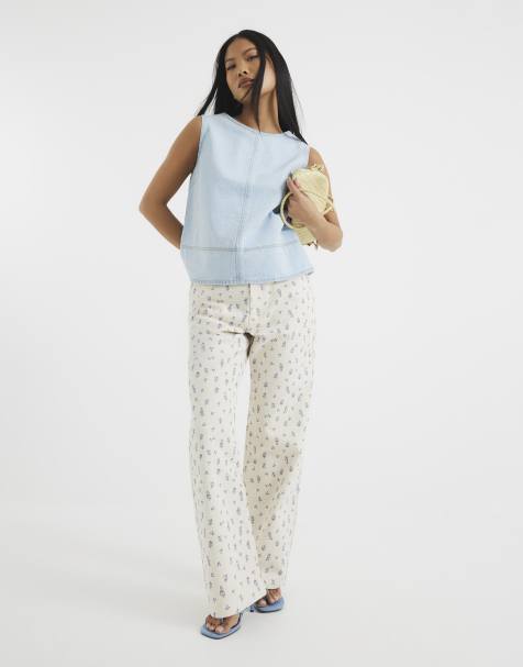 River Island Petite Petite beige straight leg ditsy floral jeans in ecru - view 1