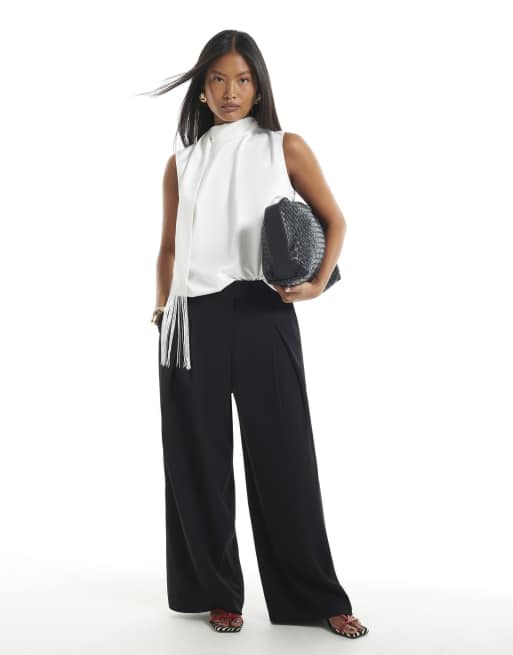River Island Petite Petite crepe wide leg trousers in black, 2 of 4