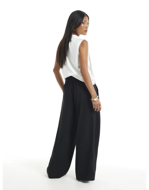 River Island Petite Petite crepe wide leg trousers in black, 4 of 4