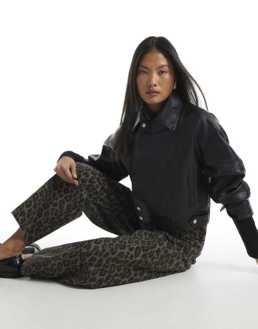 River Island Petite Petite leopard print barrel leg jeans in brown - dark, 2 of 4