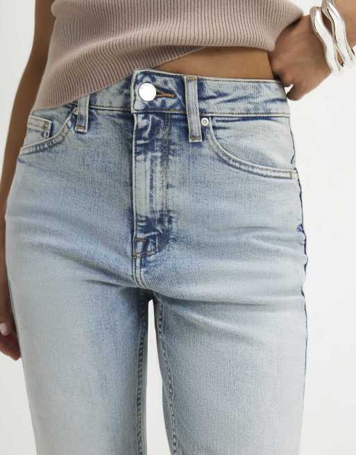 River Island Petite Petite washed cigarette jeans in denim - light, 3 of 4