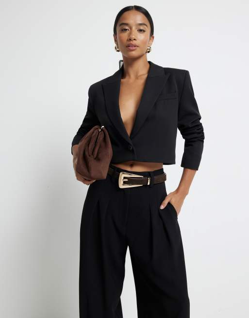River Island Petite pleated wide leg pants in black, 2 of 3