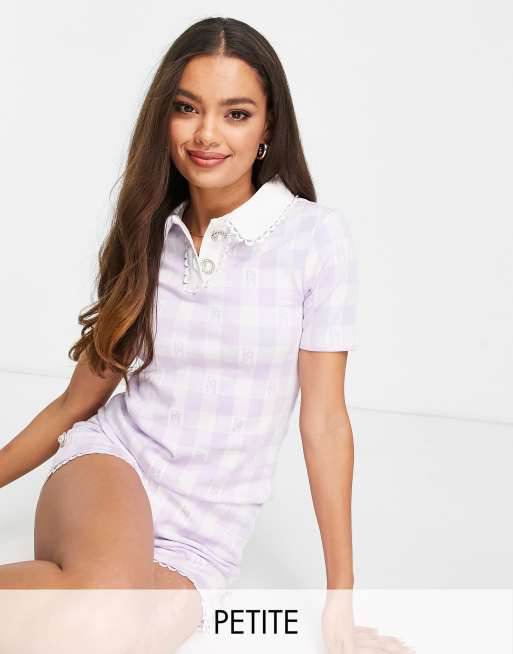 River Island Petite - Polo a maniche corte viola a quadretti jacquard in coordinato