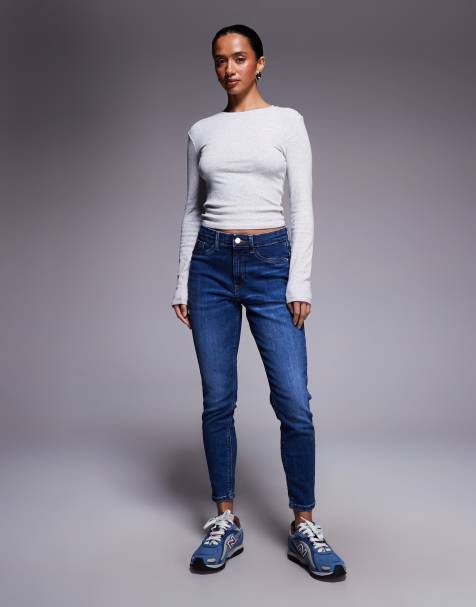River Island Petite sculpt fit jeans in medium denim - view 1