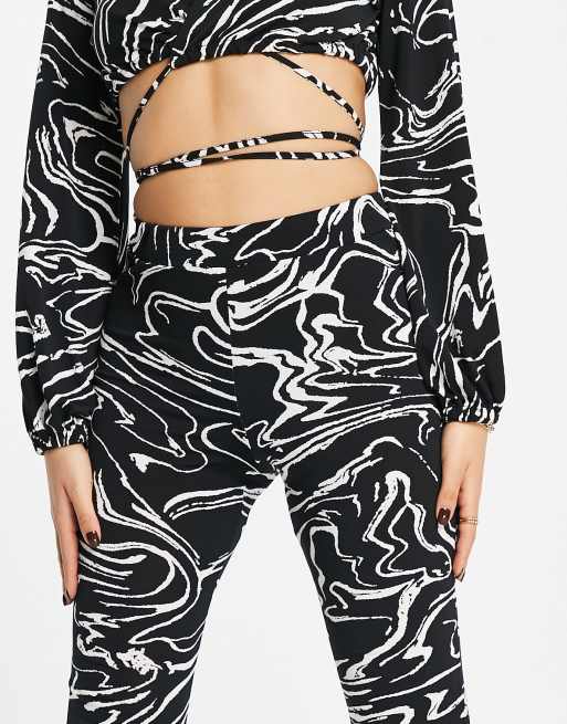 River Island Petite - Sorte bukser med marmorprint - Del af sæt, 2 af 4