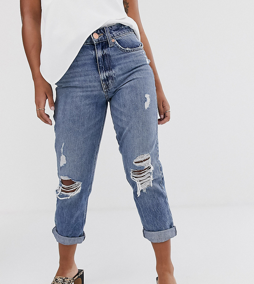 River Island Petite Stormi mom jeans in mid wash-Blues