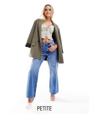 River Island Petite - Straight Jeans im 90er-Stil in verwaschenem Mittelblau