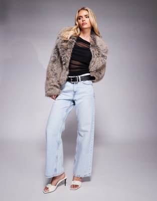 Thumbnail - River Island Petite - Straight Jeans in hellblauer Waschung