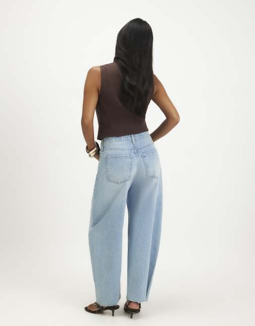 River Island Petite twist seam barrel leg jeans in denim blue, 4 of 4