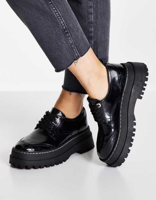 River Island Platte schoenen met veters en dikke zool in zwart