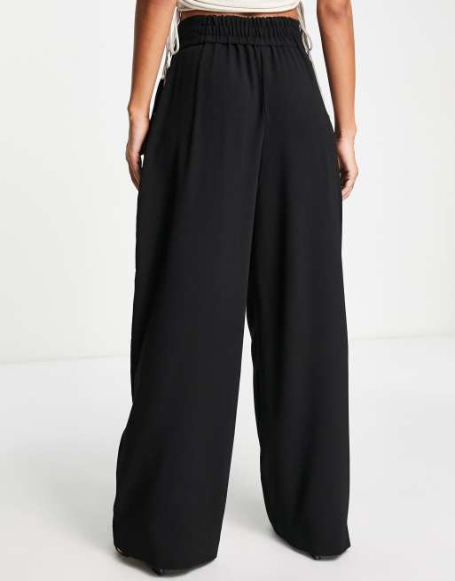 River Island pleat detail wide leg dad pants in black, 3 of 4