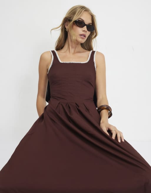 River Island Pleated poplin midi dress in brown, 3 of 4
