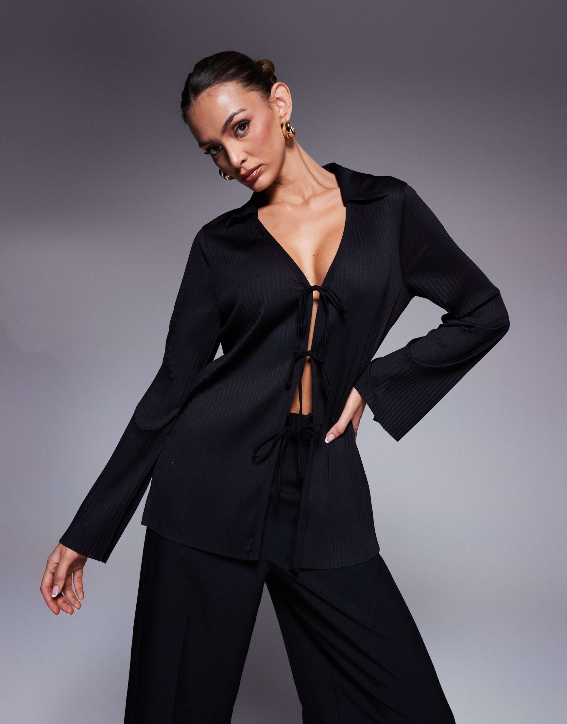 river island plisse tie front shirt in black