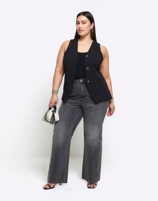 River Island Plus - Afslappede jeans med lige ben i forvasket sort