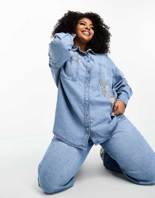 River Island Plus - Denim overhemd met versiering in blauw