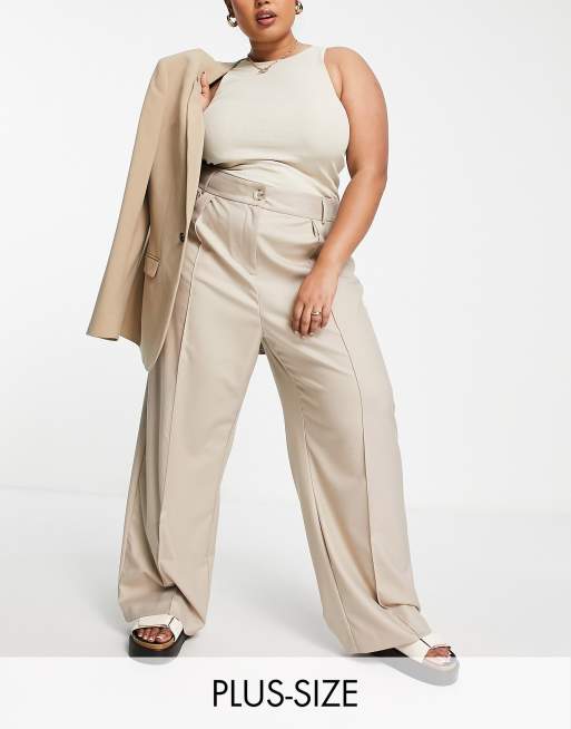 River Island Plus - Elegante broek met wijde pijpen in beige