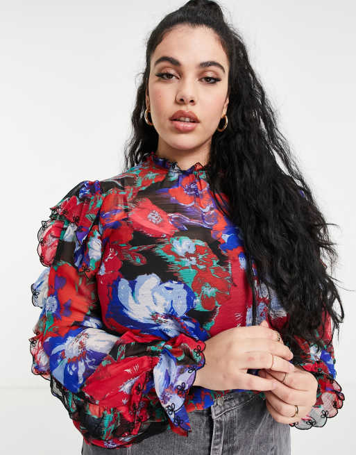 River Island Plus floral ruffle sleeve blouse in red, 3 of 4