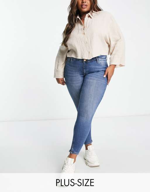 High waisted, cropped shape jeans