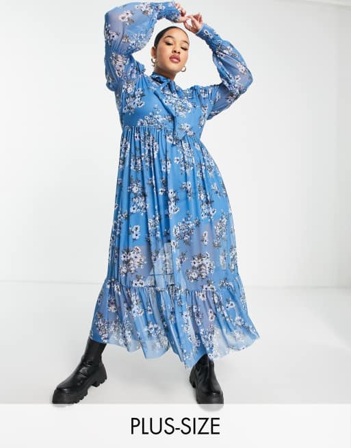 River Island Plus – Midikleid in Blau geblümt mit Schluppe