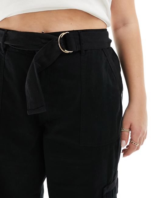 River Island Plus - Pantalon cargo style utilitaire resserré aux chevilles avec ceinture - Noir, 5 de 5