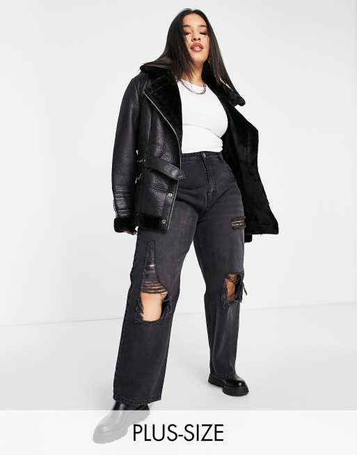 River Island Plus - Pilotenjack van imitatiebont met ceintuur in zwart