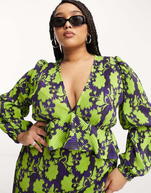 River Island Plus plisse midi smock dress in bright green | ASOS