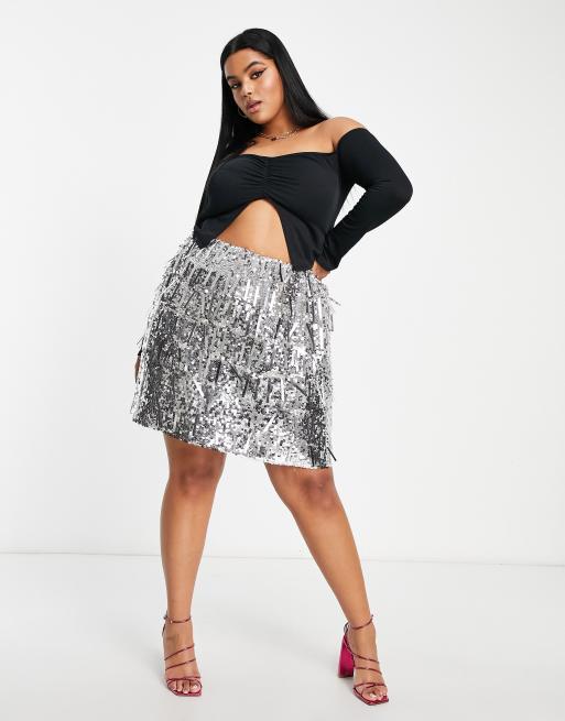 River Island Plus – Silverfärgad minikjol med paljetter och fransar, 3 av 4