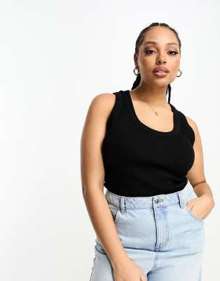 River Island Plus - Tanktop in Schwarz mit U-Ausschnitt