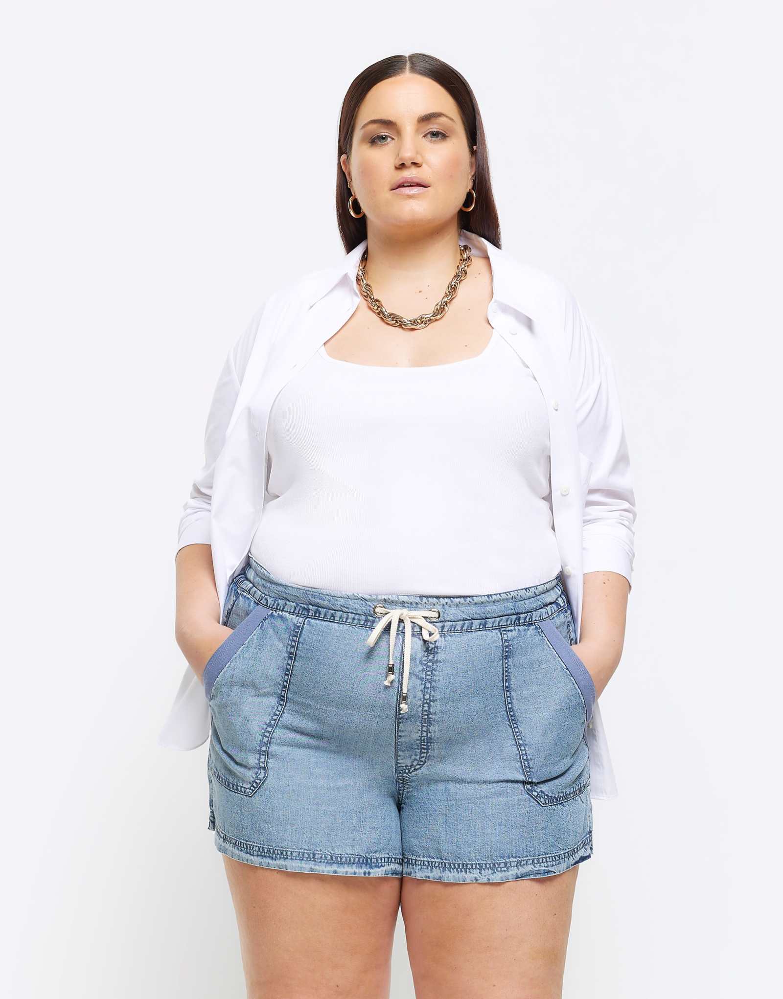 Джинсовые шорты River Island Plus с завязкой на талии темно-синего цвета, постиранные