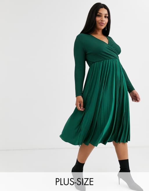 River Island Plus wrap dress in emerald green | ASOS