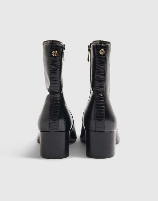 River Island Point toe heeled ankle boots in black , 3 of 3