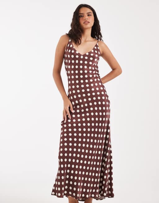 River Island polka dot slip dress in brown, 3 of 4