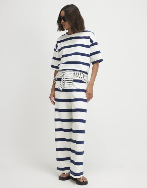 River Island Premium striped boxy t-shirt in cream, 3 of 4