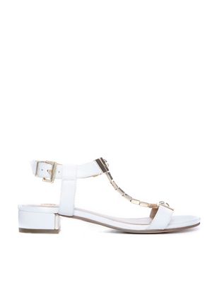 sandali bianchi con tacco basso