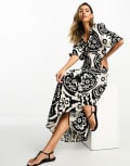 [River Island] River Island puff sleeve floral smock midi dress in black and white 16 CREAM
