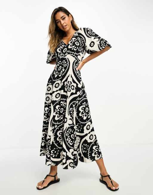 River island black and white dress online