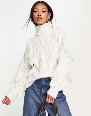 River Island - Pull en maille torsadée à franges - Crème | ASOS